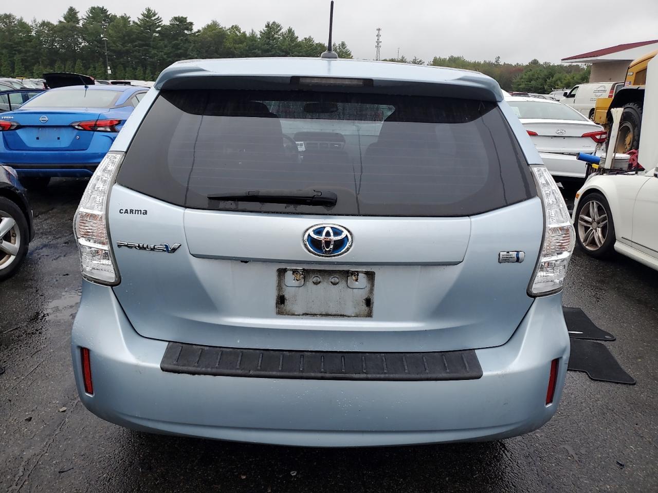 2014 Toyota Prius V - Image 6