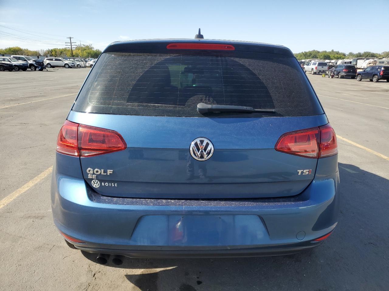 2017 Volkswagen Golf S - Image 6