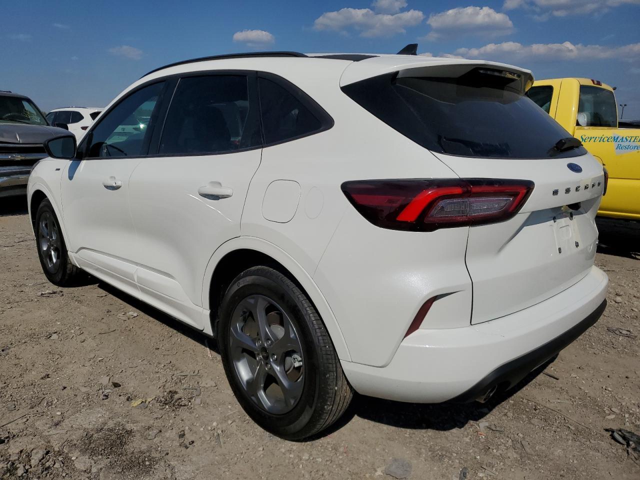 2023 Ford Escape St Line - Фото 2