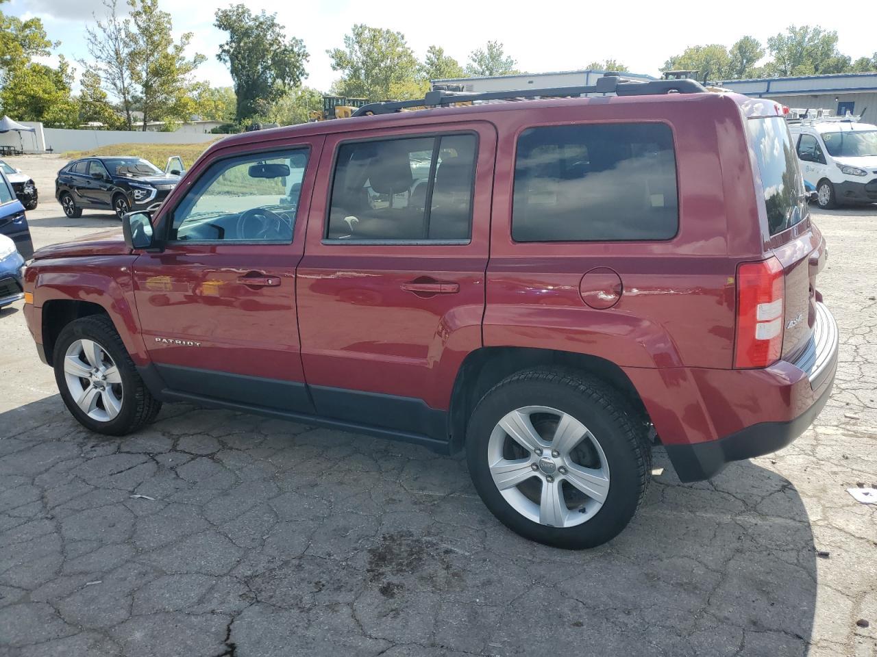 2014 Jeep Patriot Latitude - Фото 2