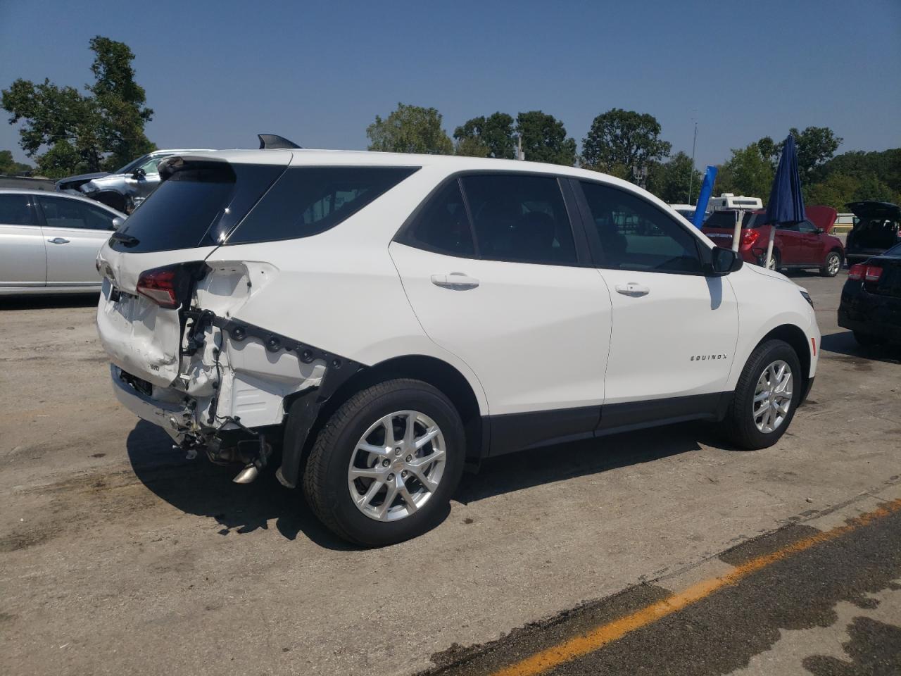2024 Chevrolet Equinox Ls - Image 3