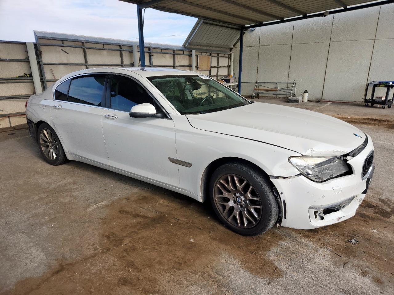 2013 BMW 740 Li - Фото 4