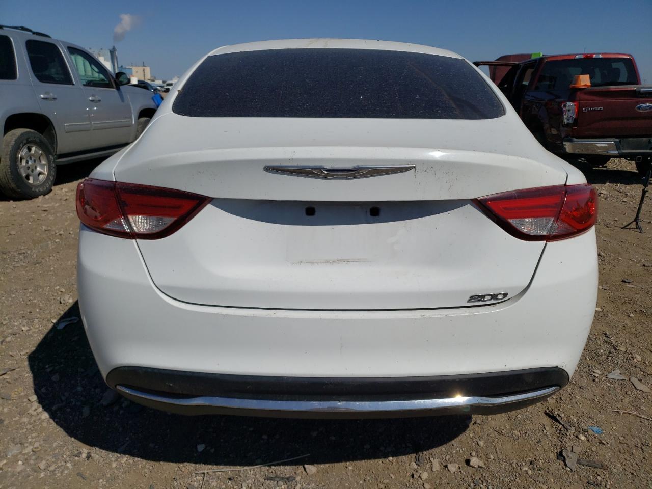 2015 Chrysler 200 Limited - Фото 6