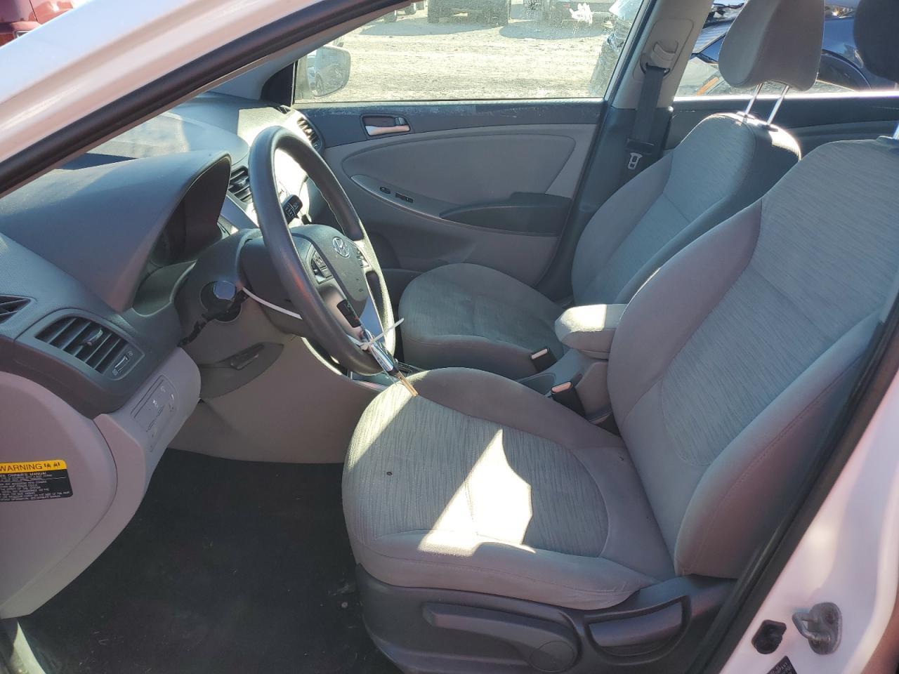 2016 Hyundai Accent Se - Фото 7