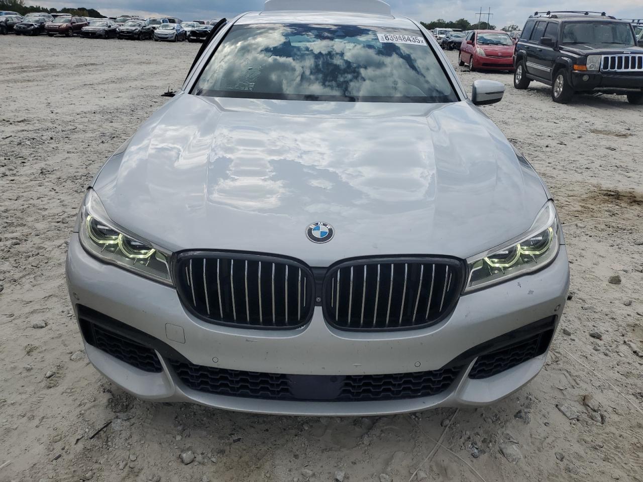 2016 BMW 750 Xi - Фото 5