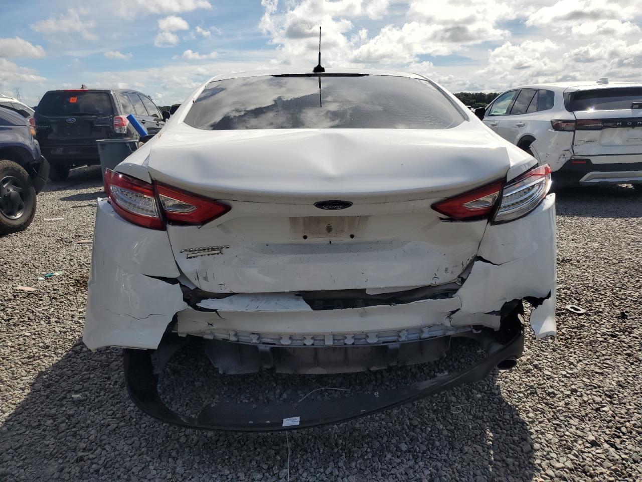 2016 Ford Fusion S - Image 6