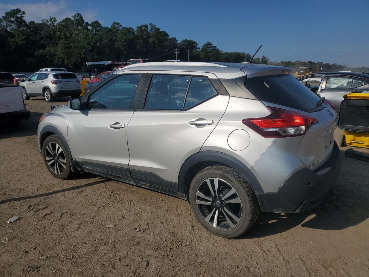 2020 Nissan Kicks Sv - Фото 2