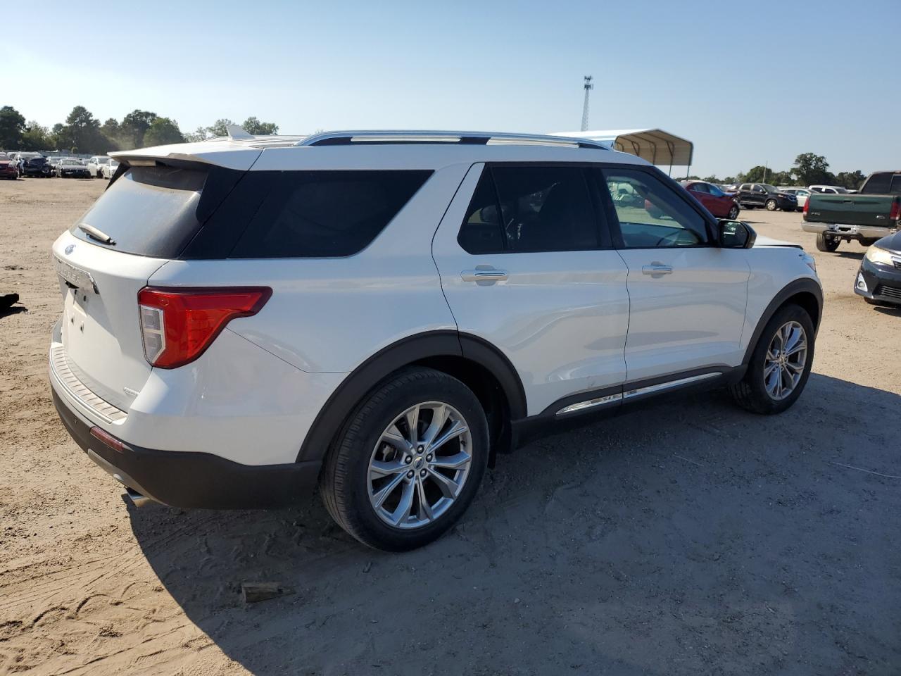 2020 Ford Explorer Limited - Image 3