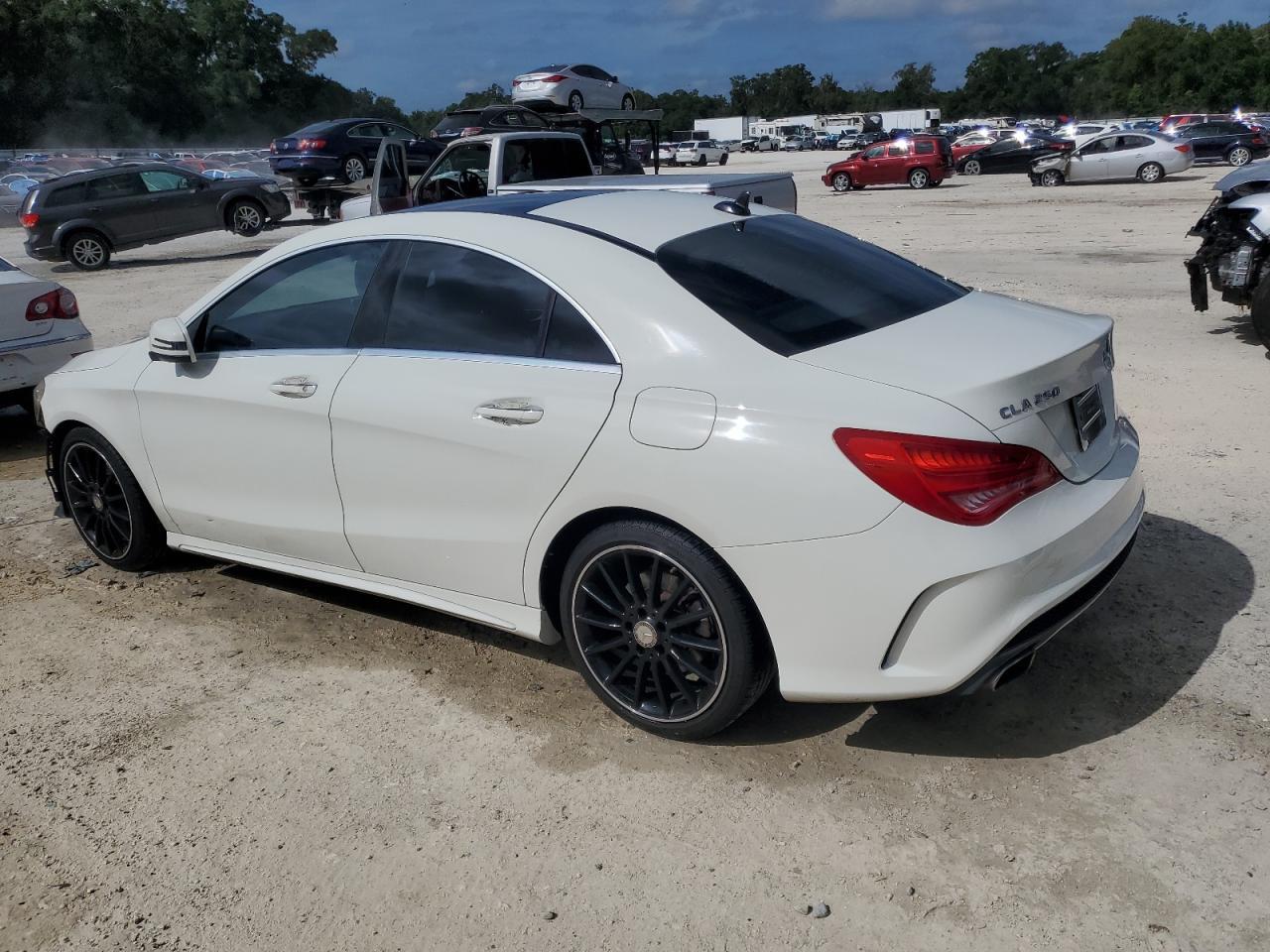 2015 Mercedes-Benz Cla 250 - Image 2
