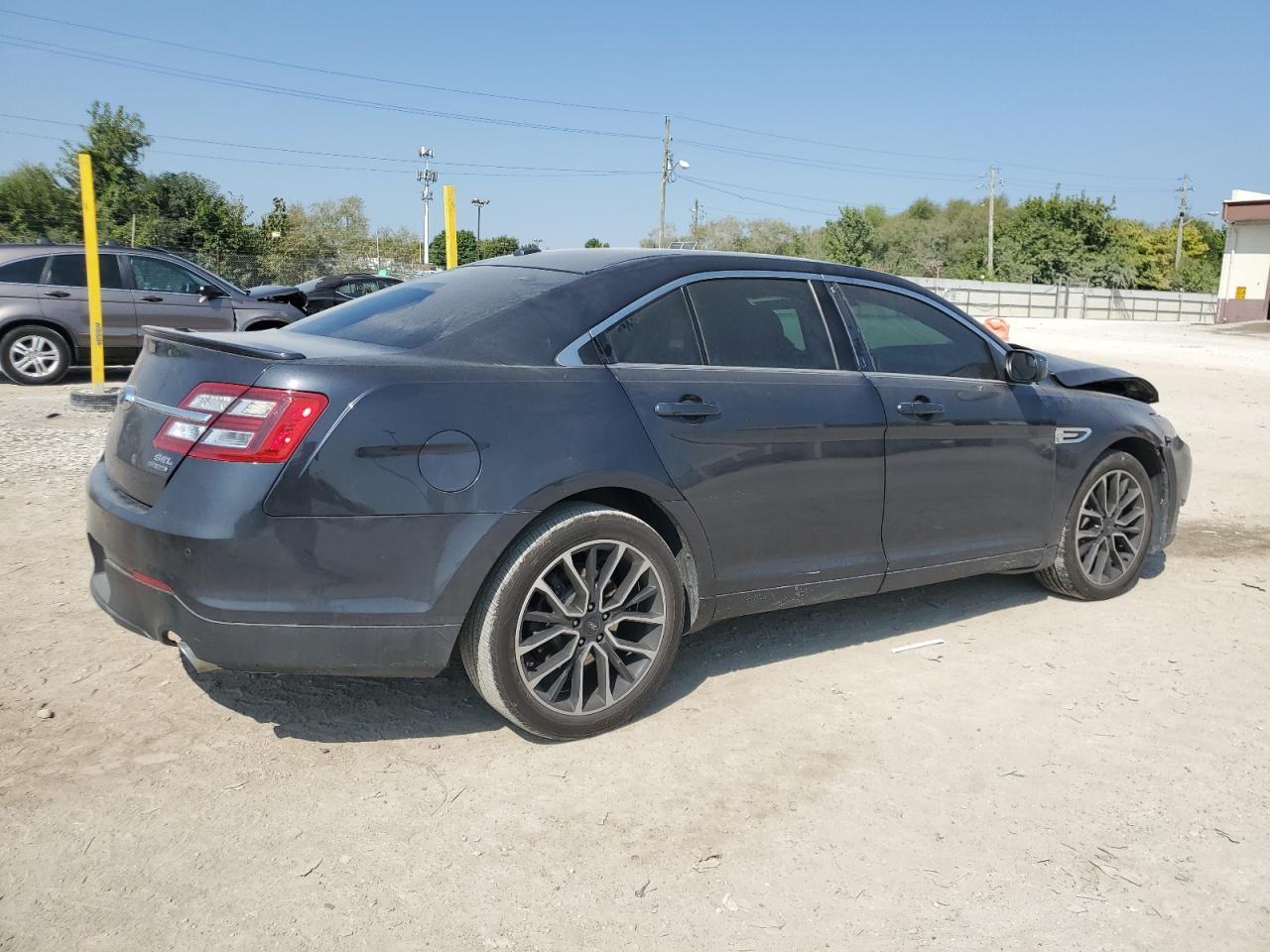 2017 Ford Taurus Sel - Image 3