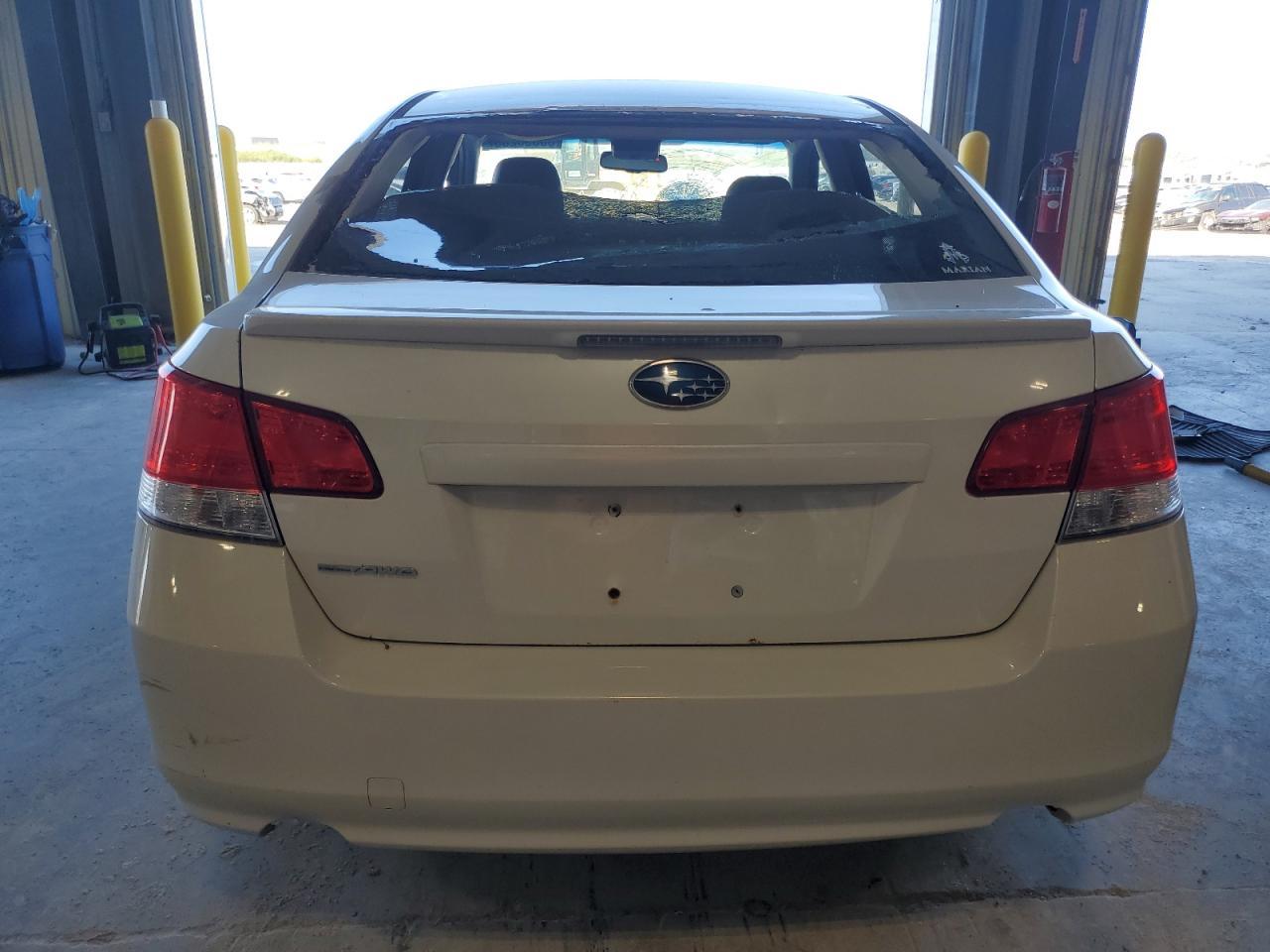2011 Subaru Legacy 2.5I Premium - Фото 6