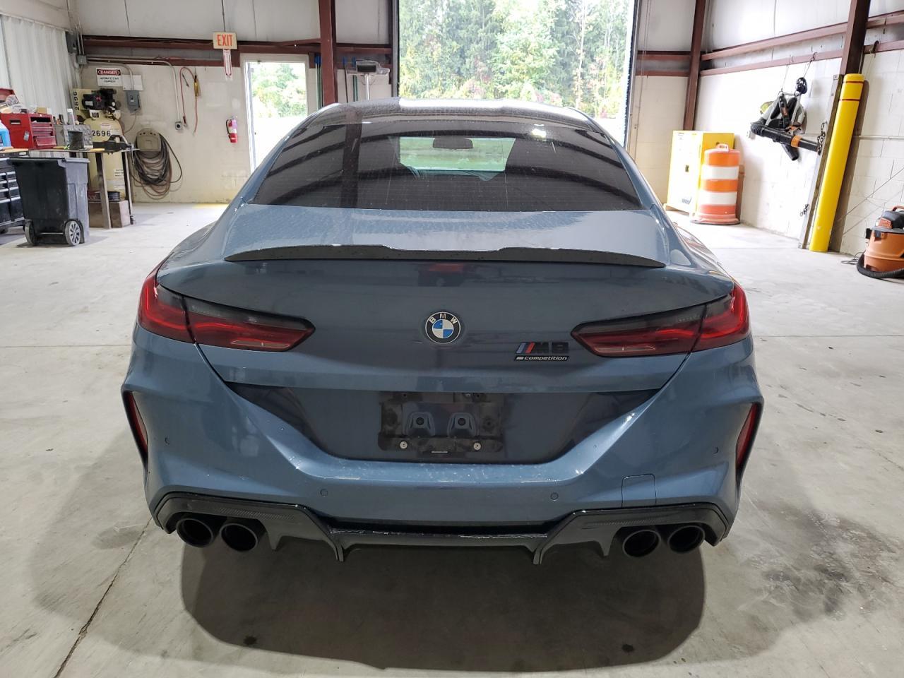 2022 BMW M8 - Фото 6