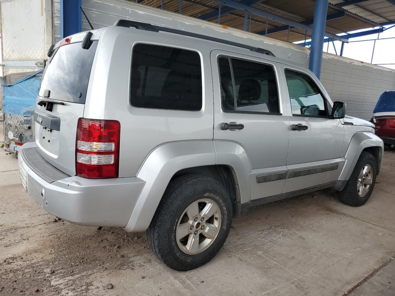 2011 Jeep Liberty Sport - Фото 3