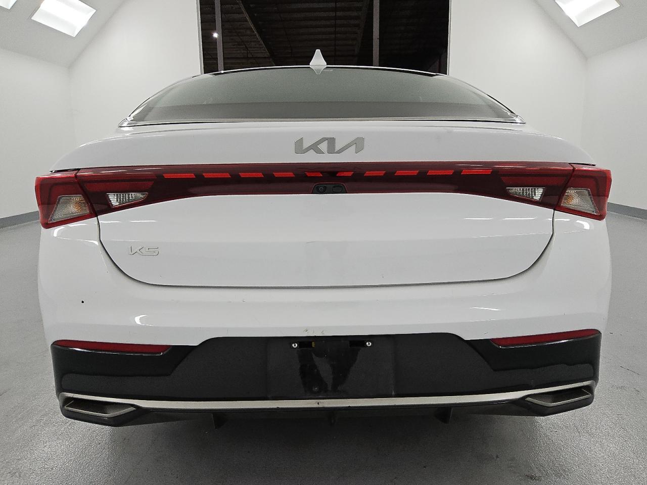 2023 Kia K5 Lxs - Фото 6
