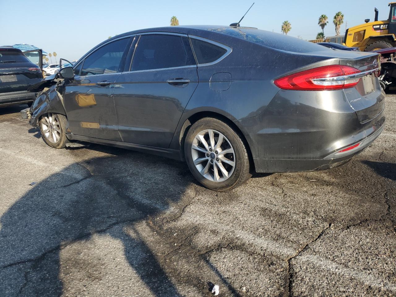 2017 Ford Fusion Se - Image 2