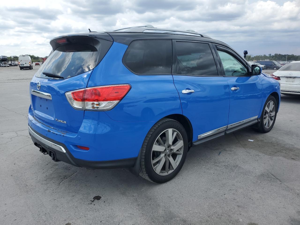 2014 Nissan Pathfinder S - Фото 3