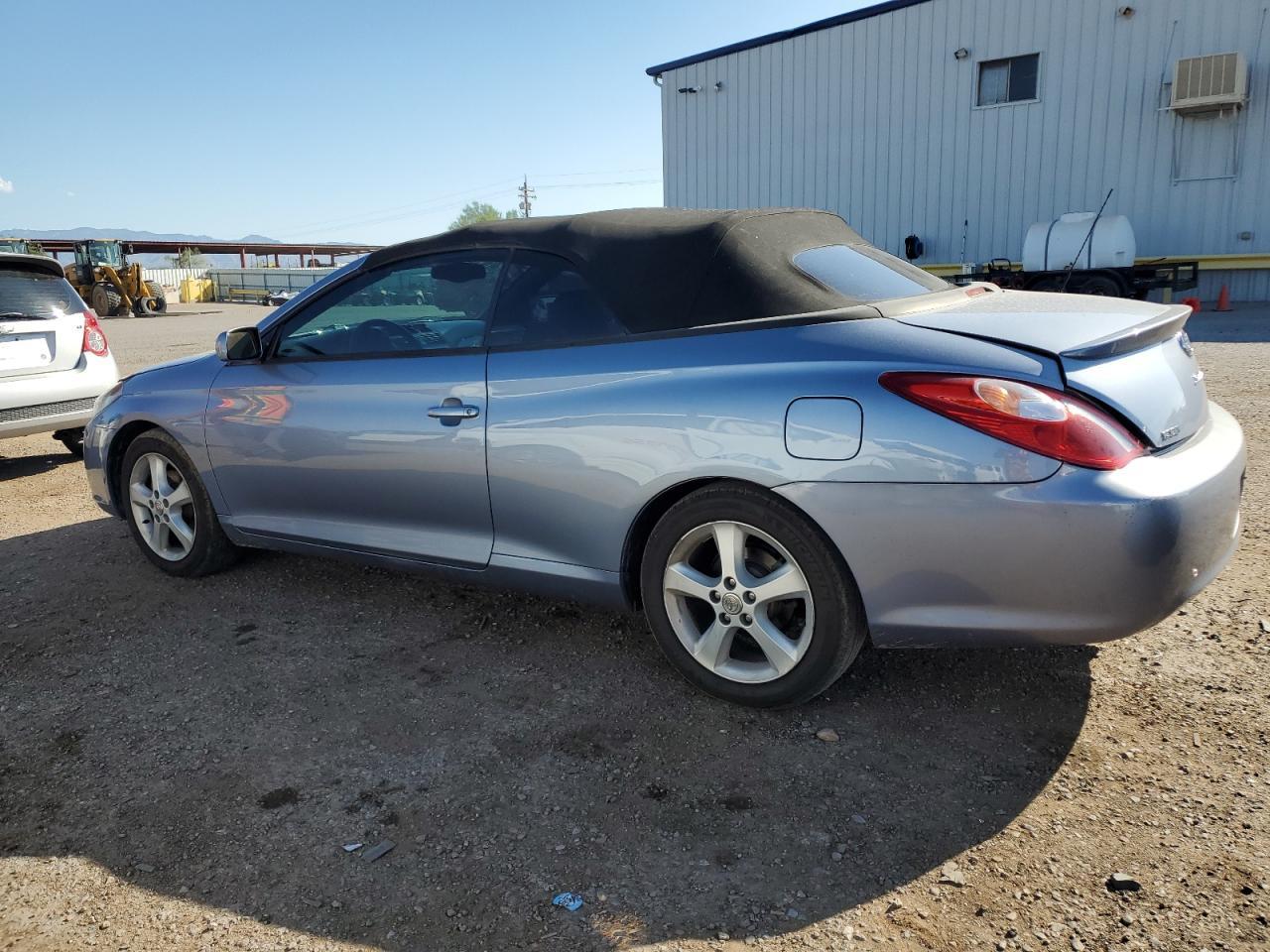 2005 Toyota Camry Solara - Image 2