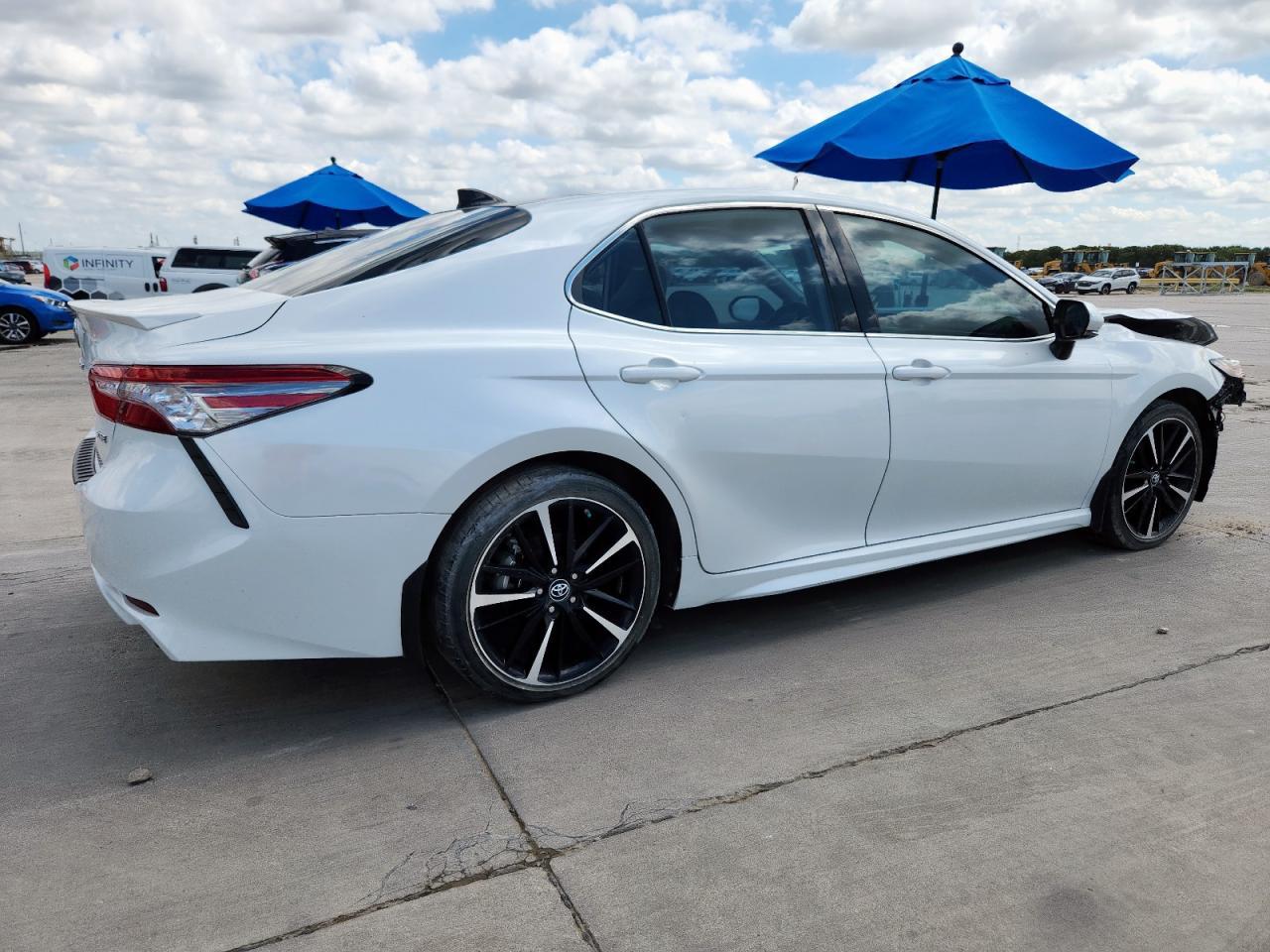 2019 Toyota Camry Xse - Image 3
