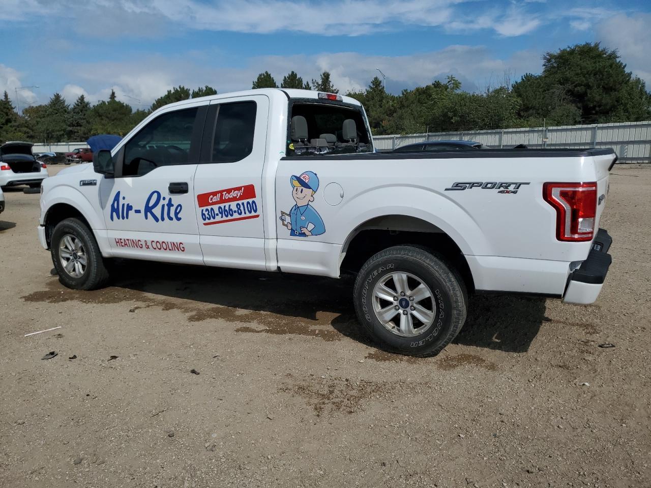 2015 Ford F150 Super Cab - Фото 2