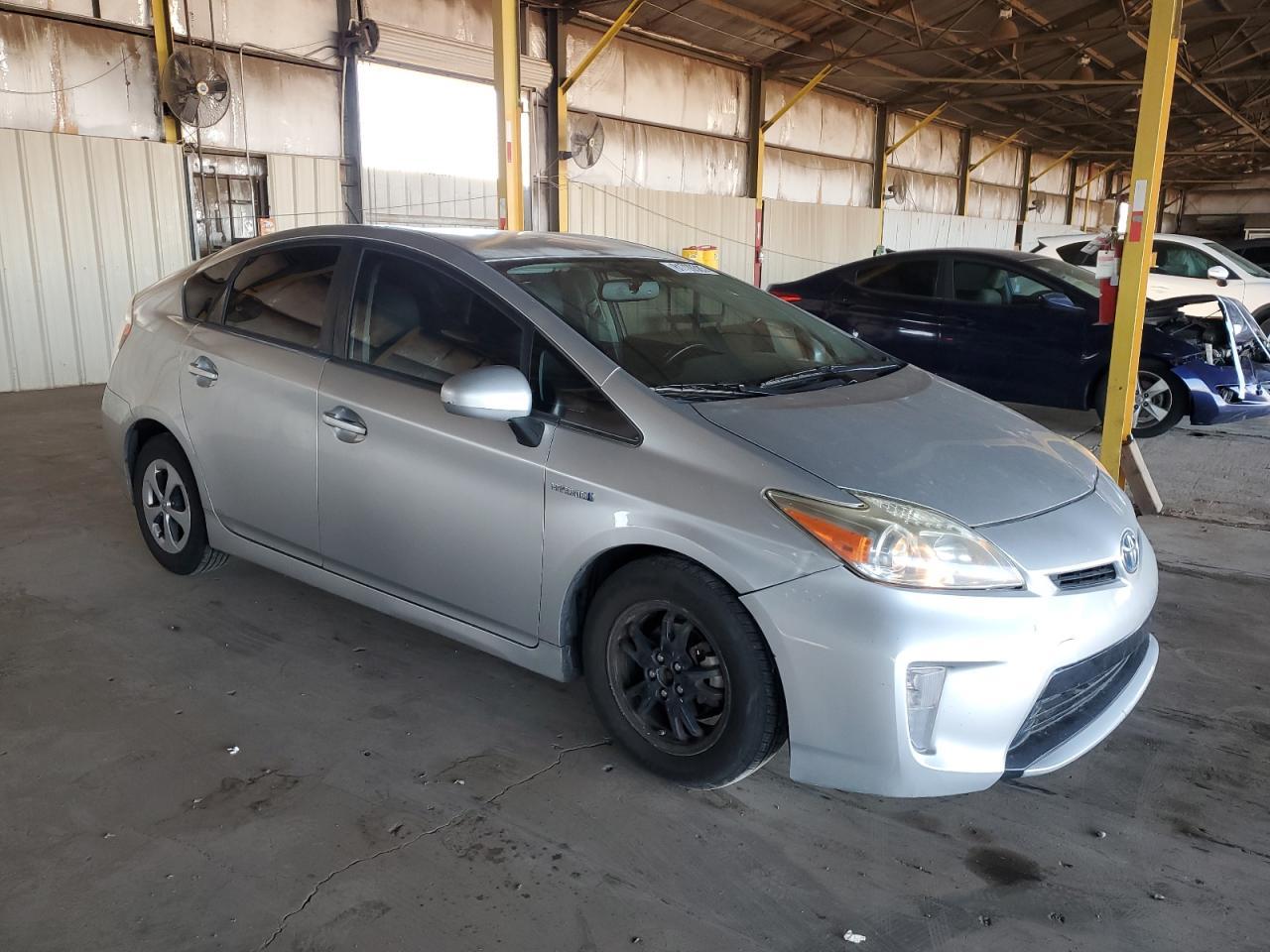 2014 Toyota Prius - Фото 4