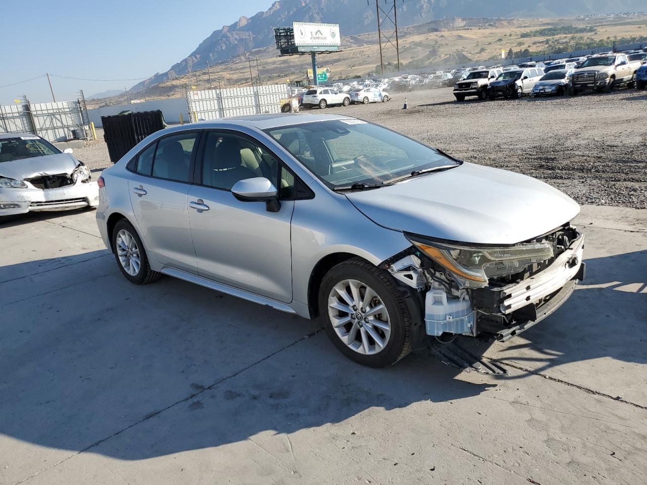 2021 Toyota Corolla Le - Фото 4