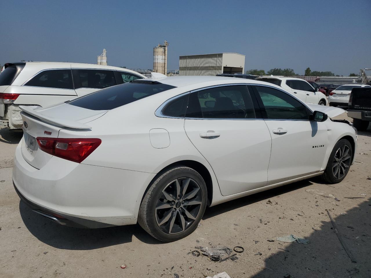 2022 Chevrolet Malibu Rs - Фото 3