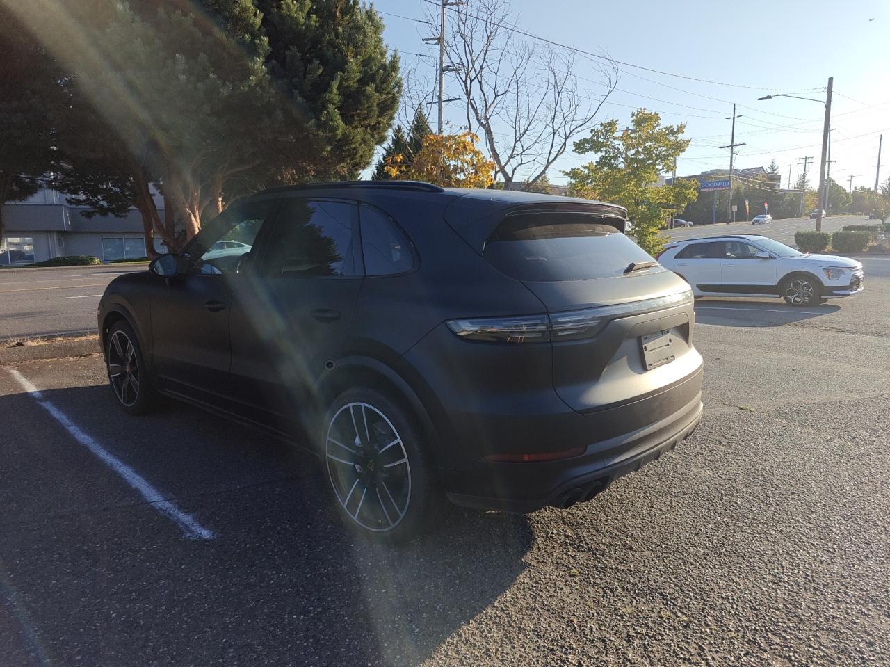 2021 Porsche Cayenne Turbo - Фото 3