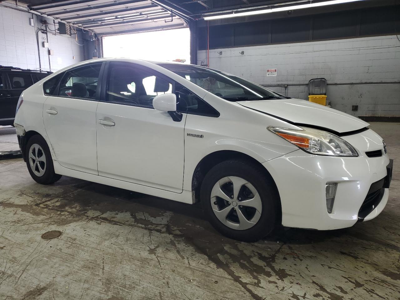 2015 Toyota Prius - Image 4