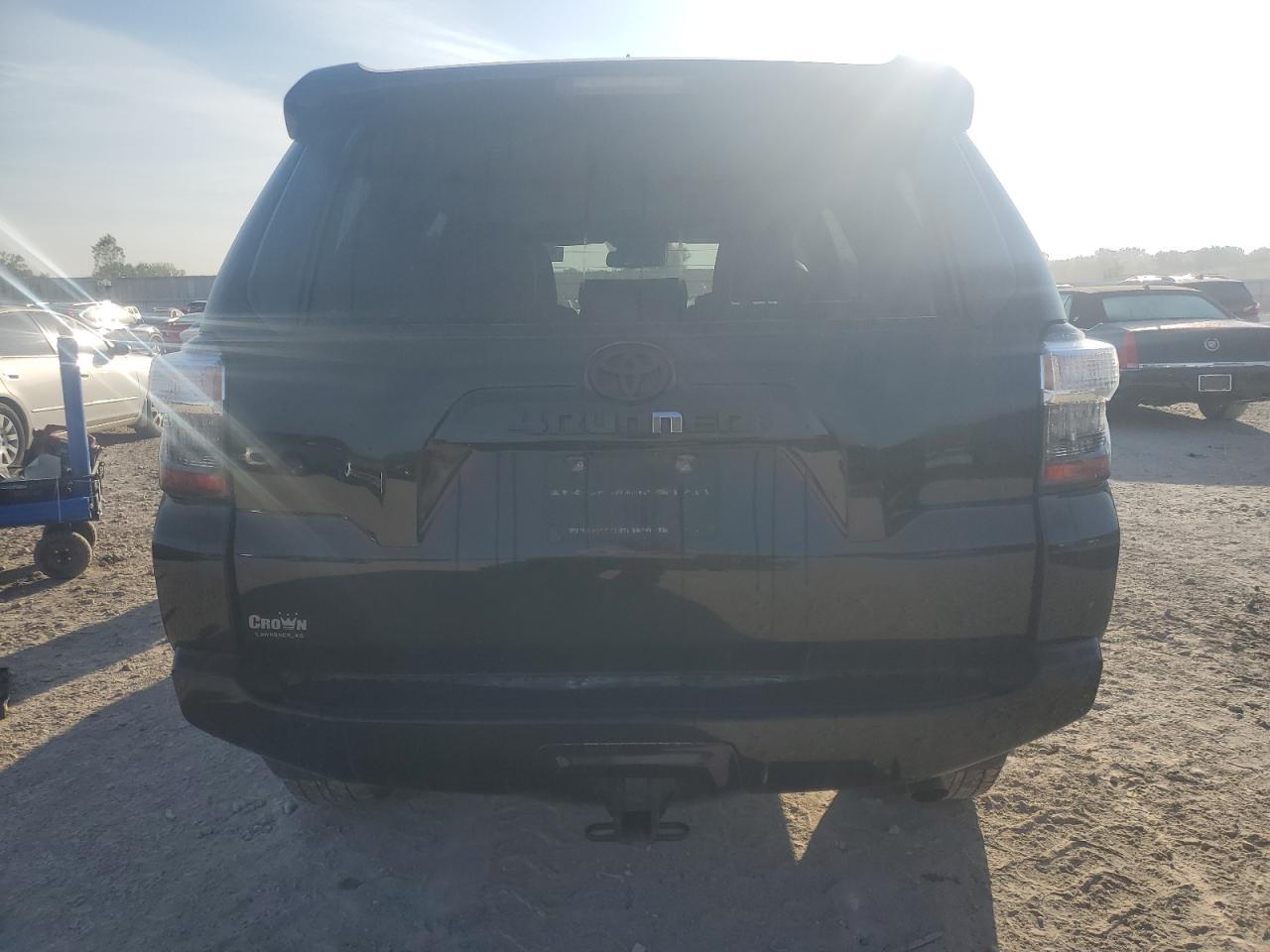 2021 Toyota 4Runner Sr5/Sr5 Premium - Image 6