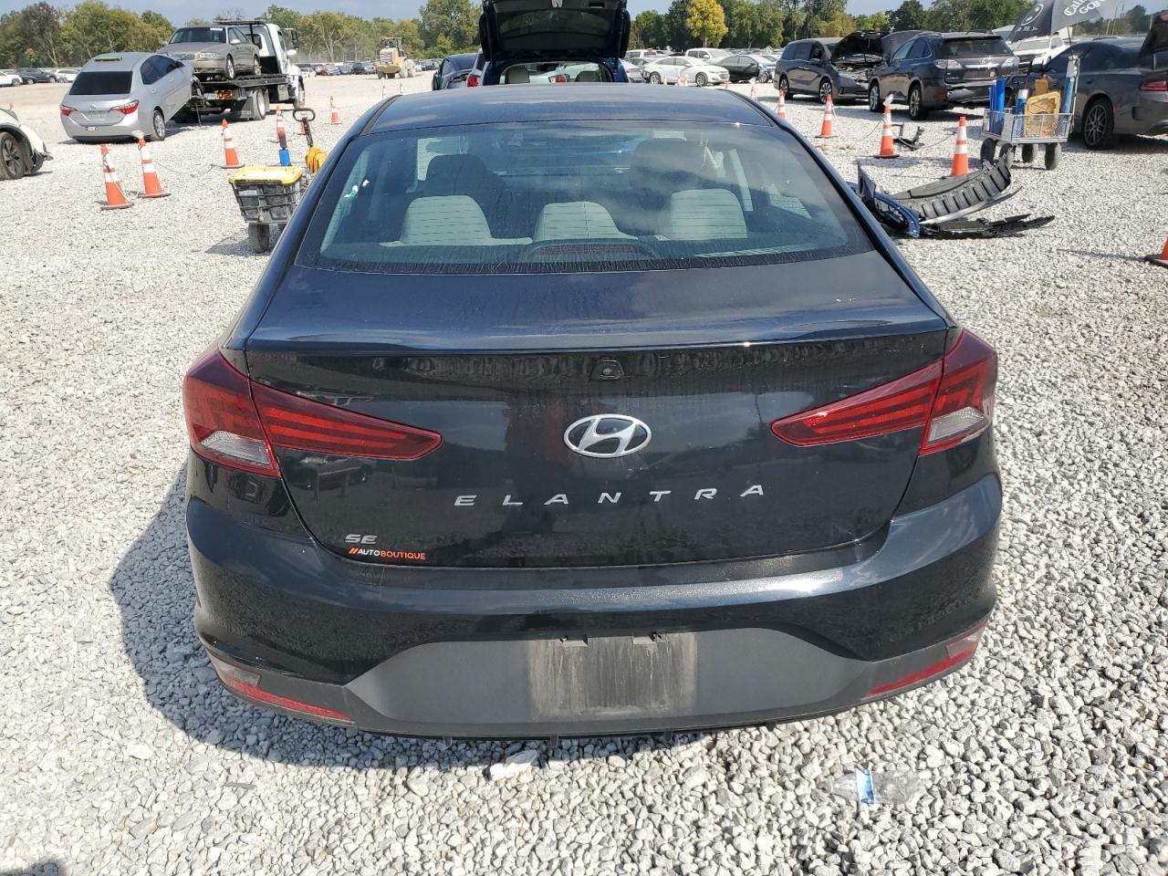 2020 Hyundai Elantra Se - Фото 6