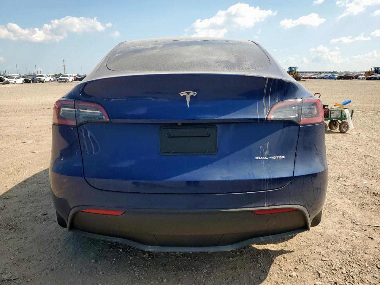 2023 Tesla Model Y - Фото 6