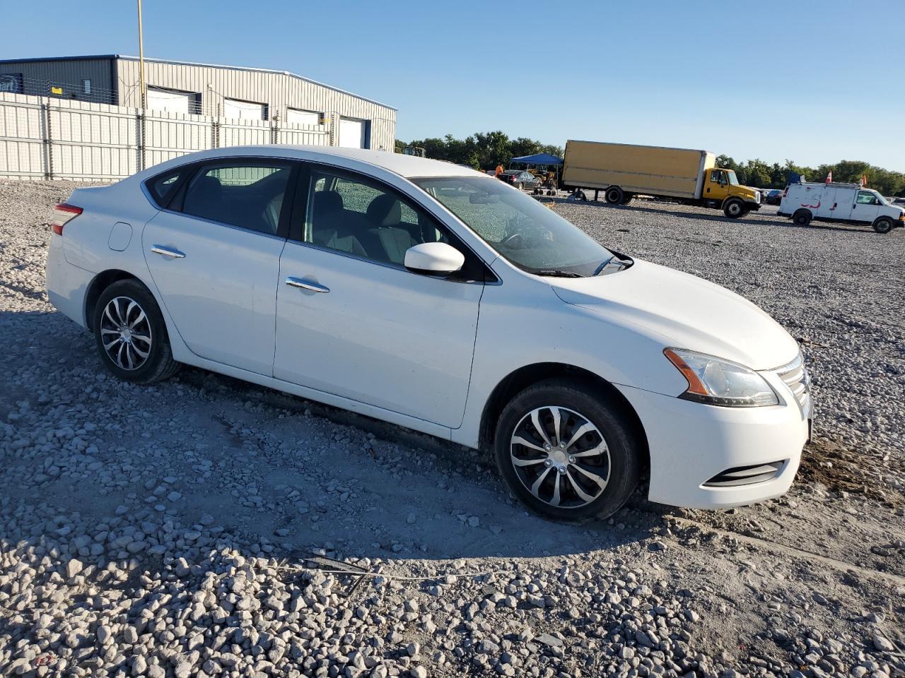 2015 Nissan Sentra S - Image 4