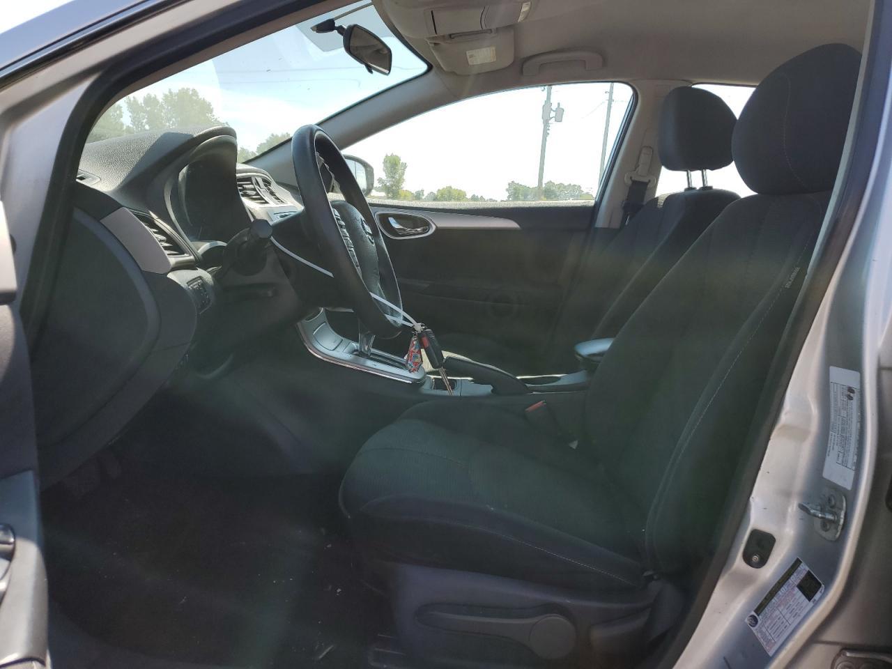 2015 Nissan Sentra S - Image 7