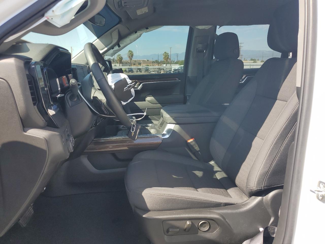 2025 Chevrolet Silverado C1500 Rst - Фото 7