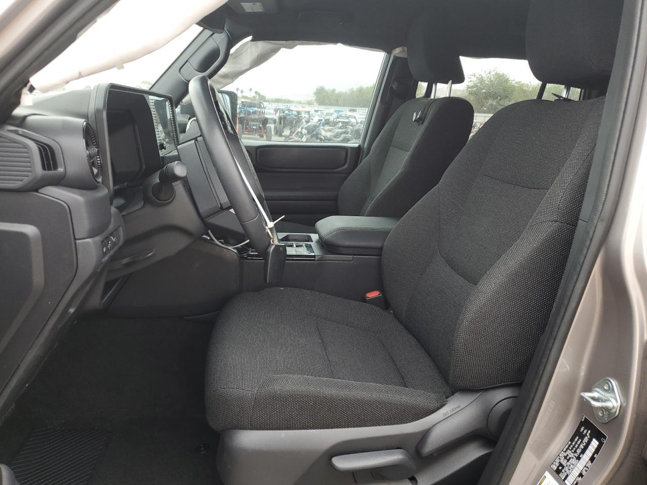 2025 Toyota Land Cruiser Base - Фото 7