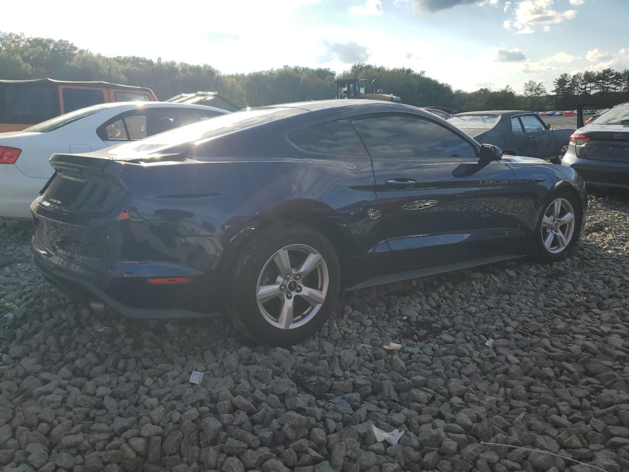 2018 Ford Mustang - Фото 3