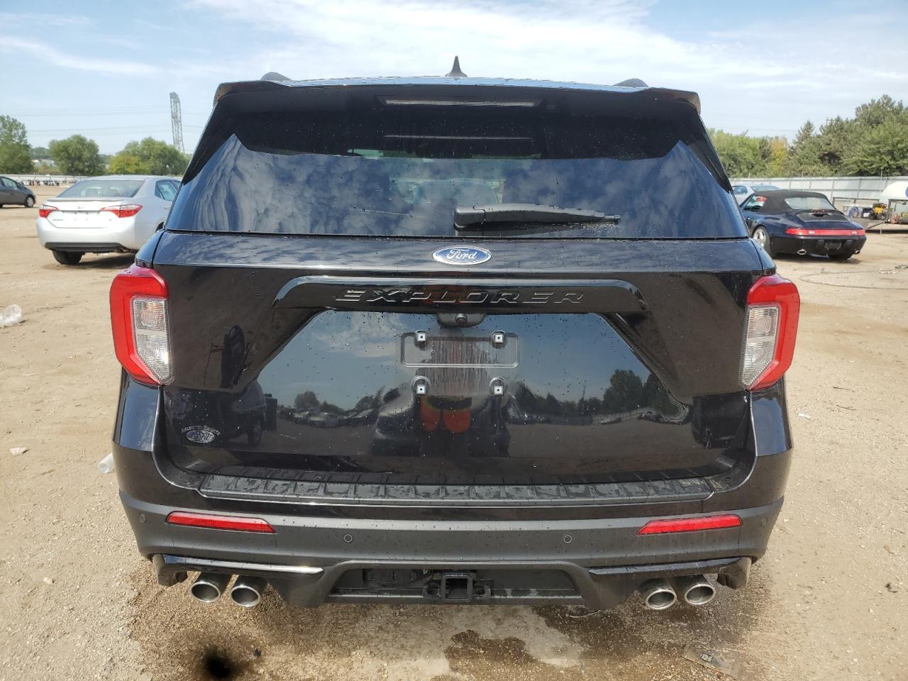 2024 Ford Explorer St - Image 6