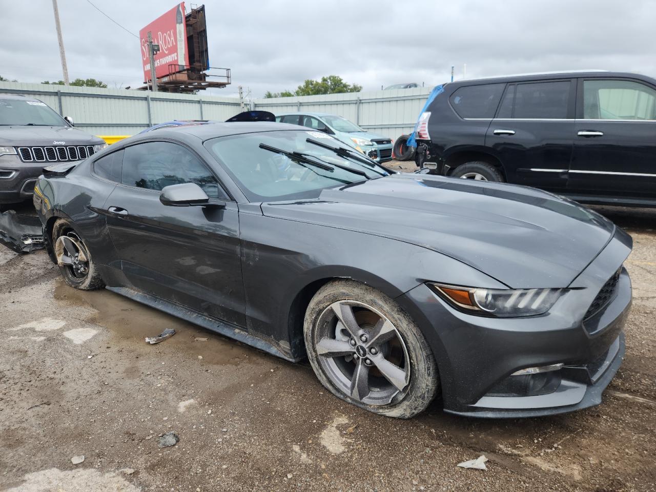 2017 Ford Mustang - Фото 4