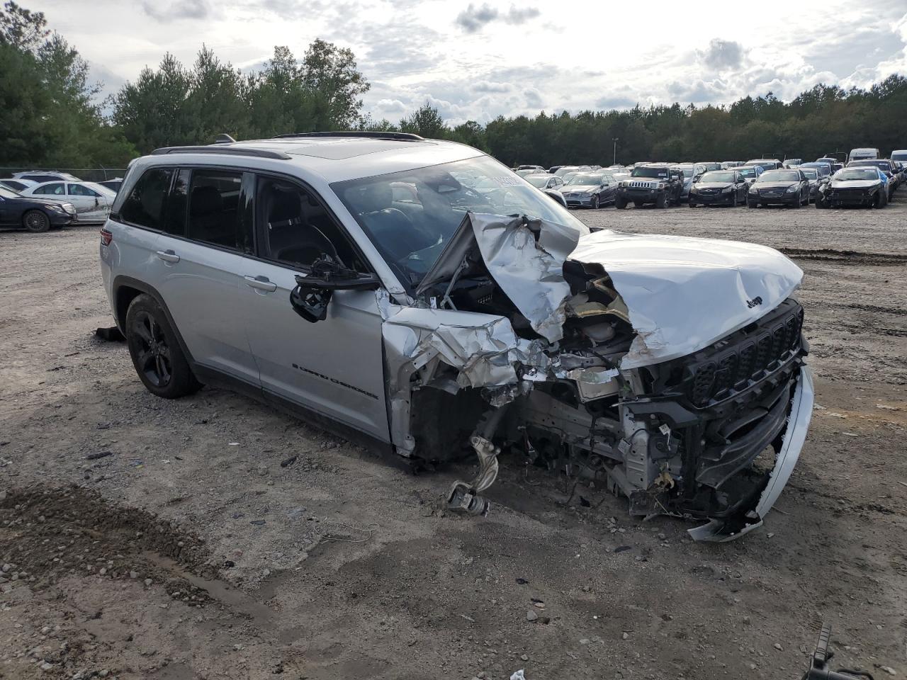 2023 Jeep Grand Cherokee Laredo - Фото 4