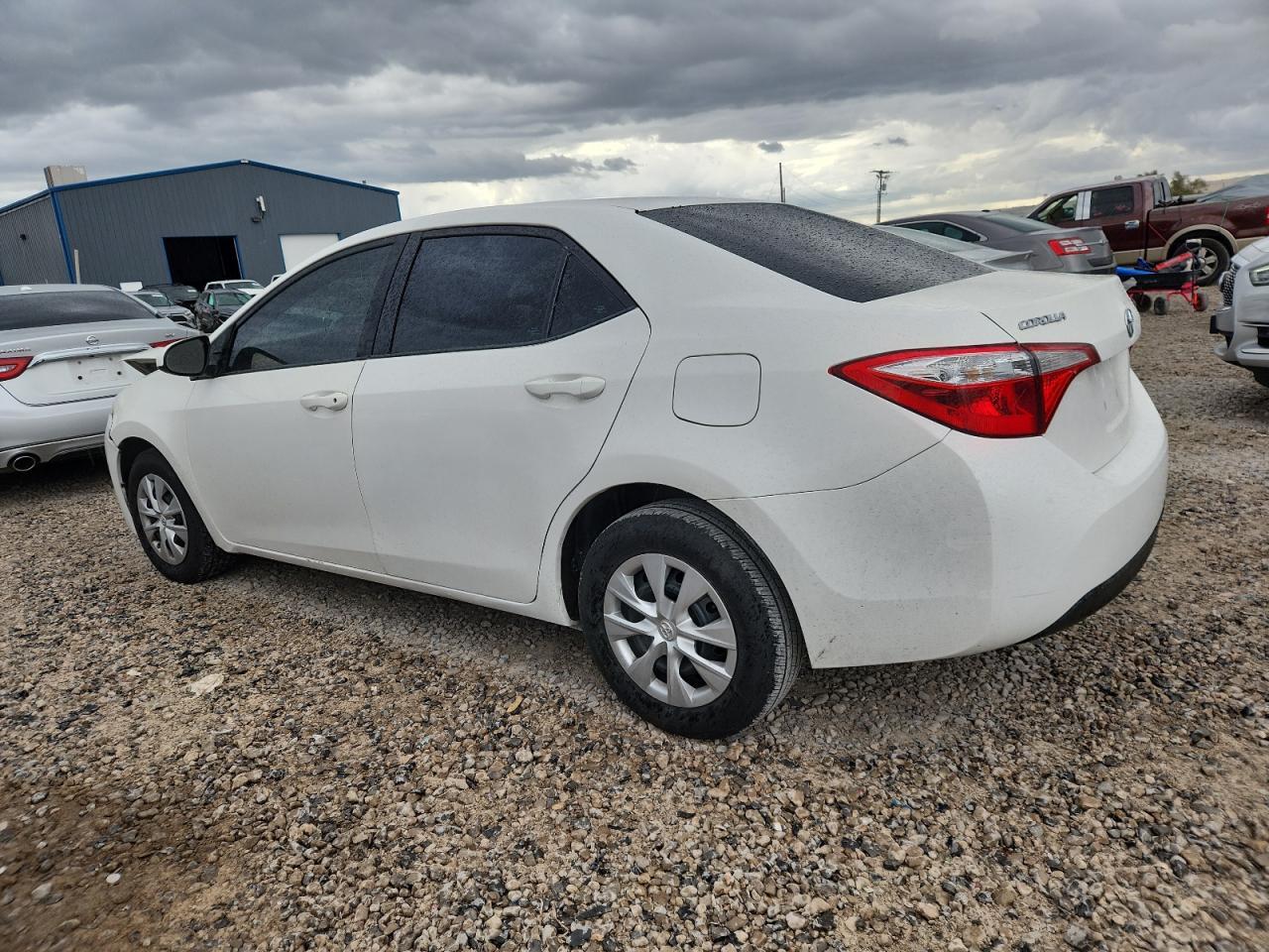 2016 Toyota Corolla L - Фото 2