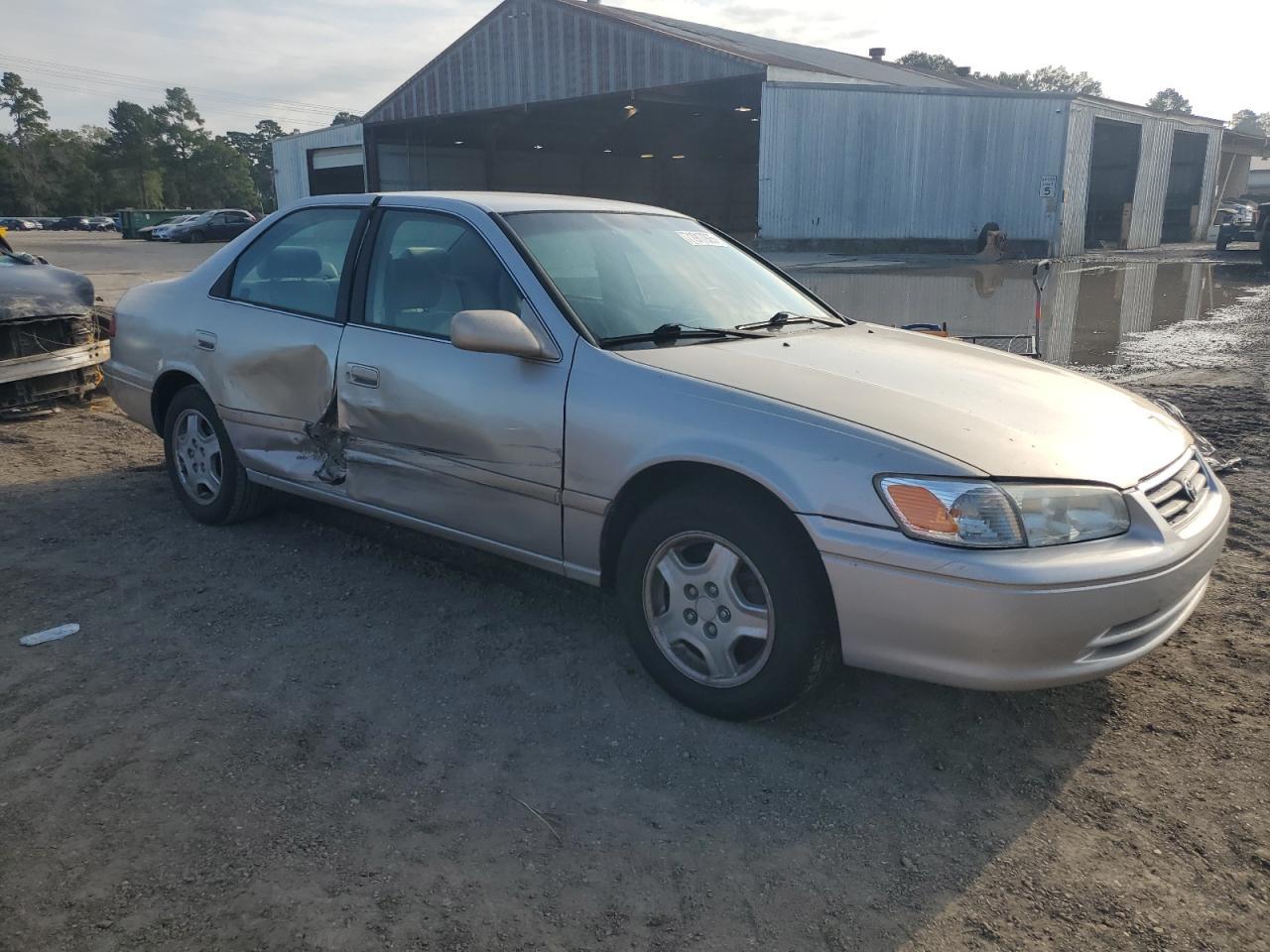 2001 Toyota Camry Ce - Image 4
