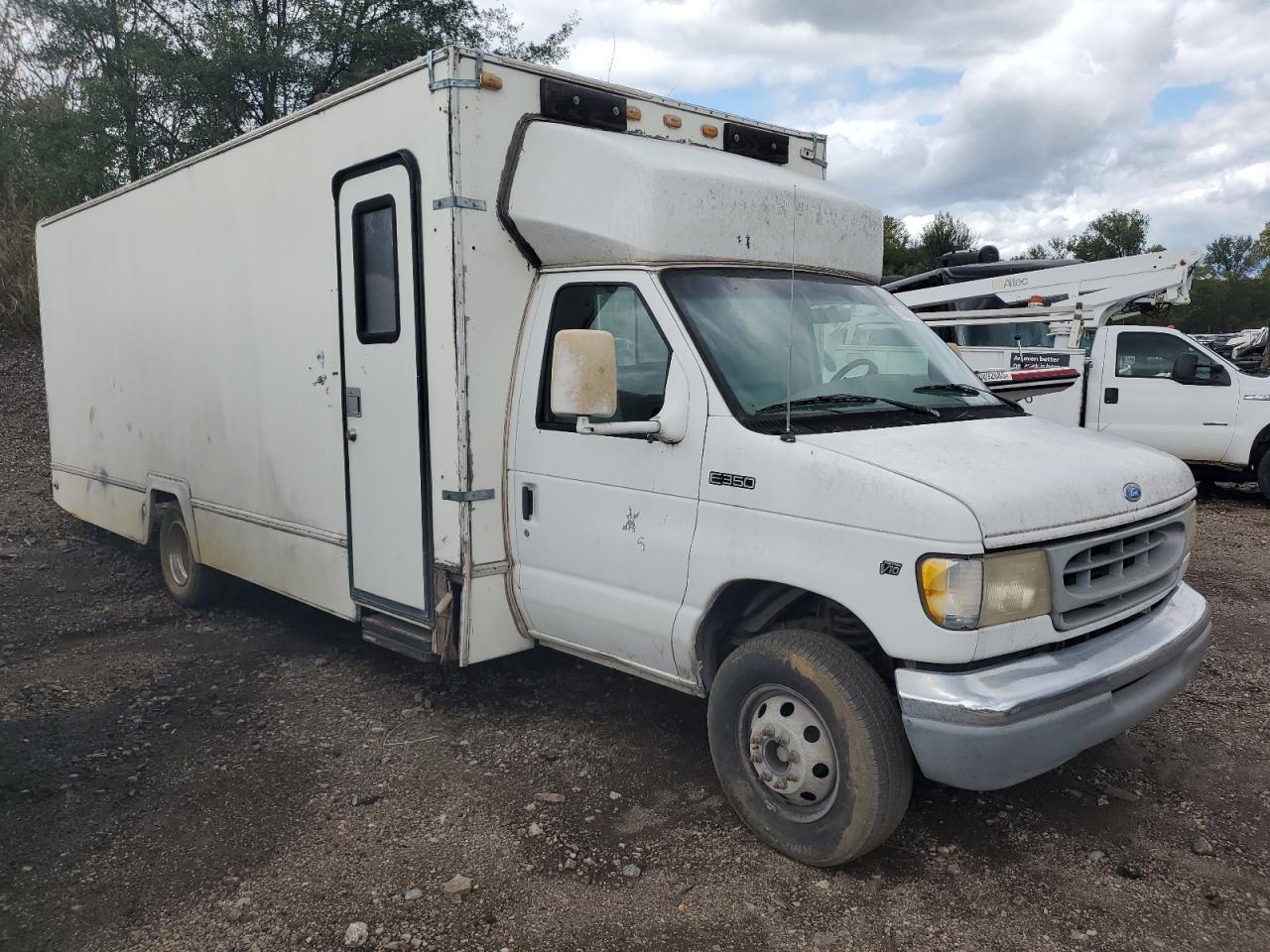 1997 Ford Econoline E350 Cutaway Van - Фото 4