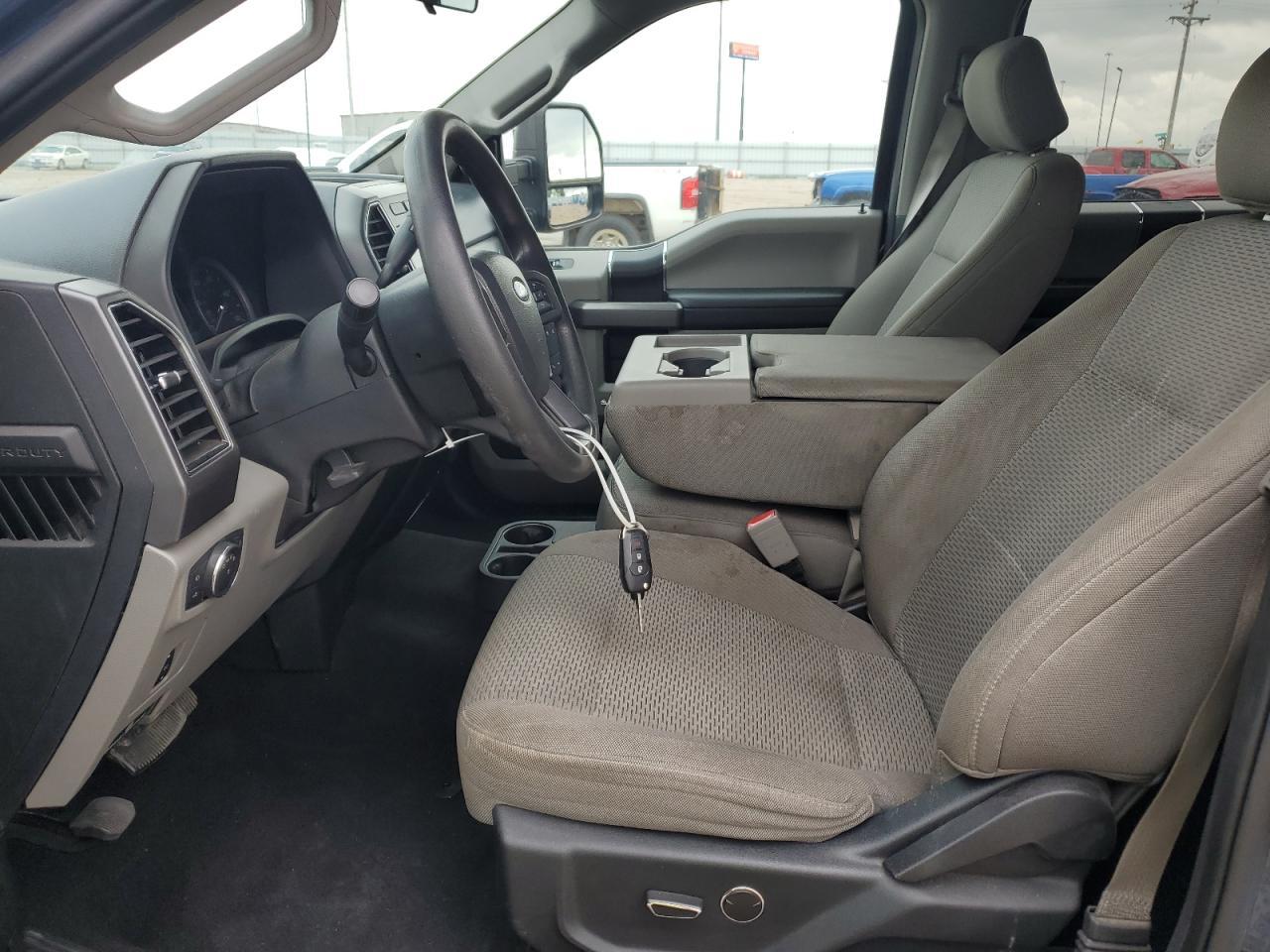 2019 Ford F350 Super Duty - Фото 7