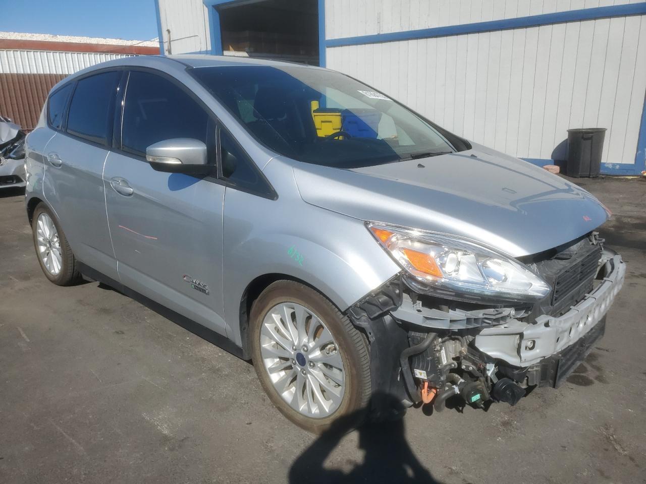 2017 Ford C-Max Se - Image 4