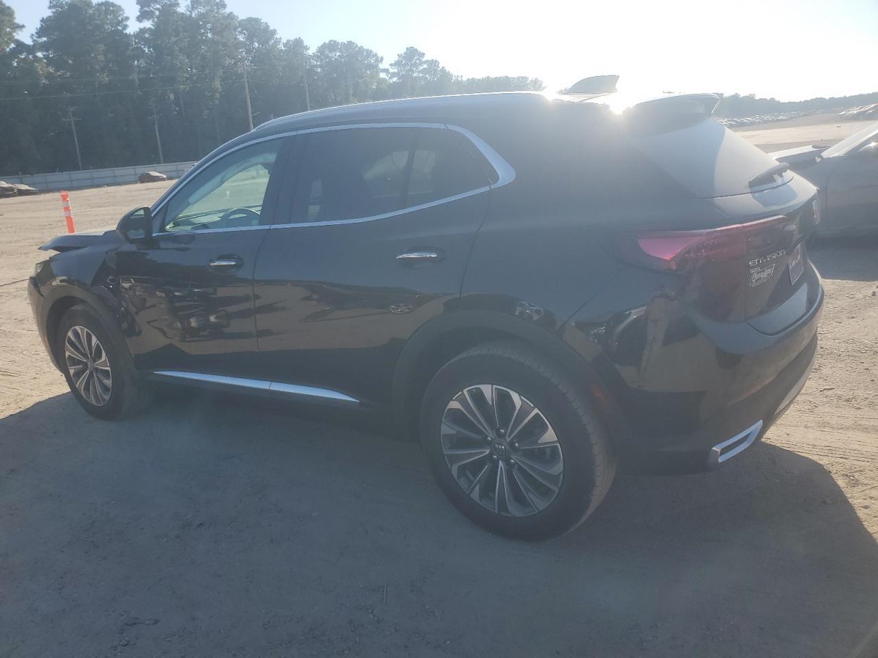 2025 Buick Envision Preferred - Фото 2