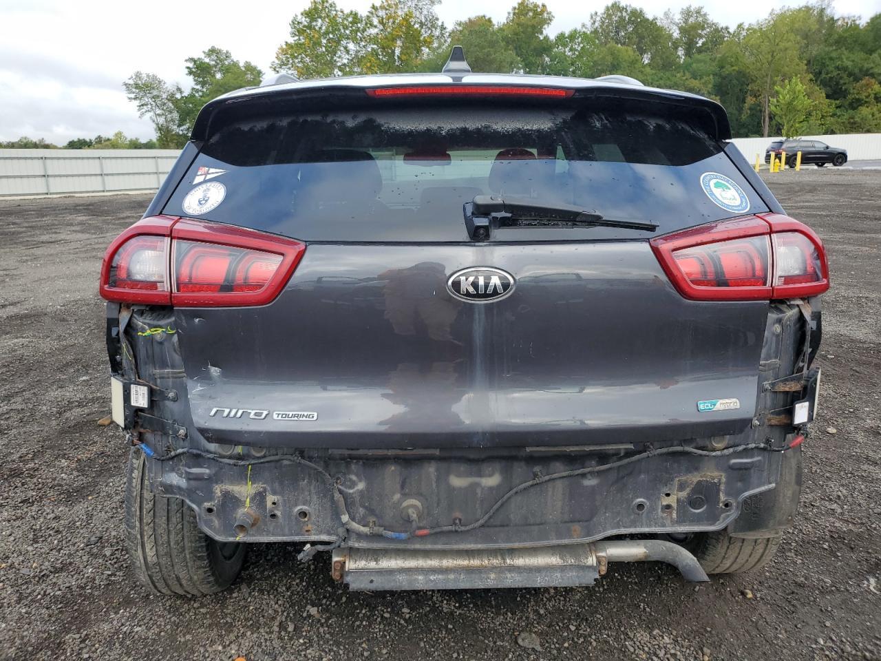 2018 Kia Niro Touring - Image 6