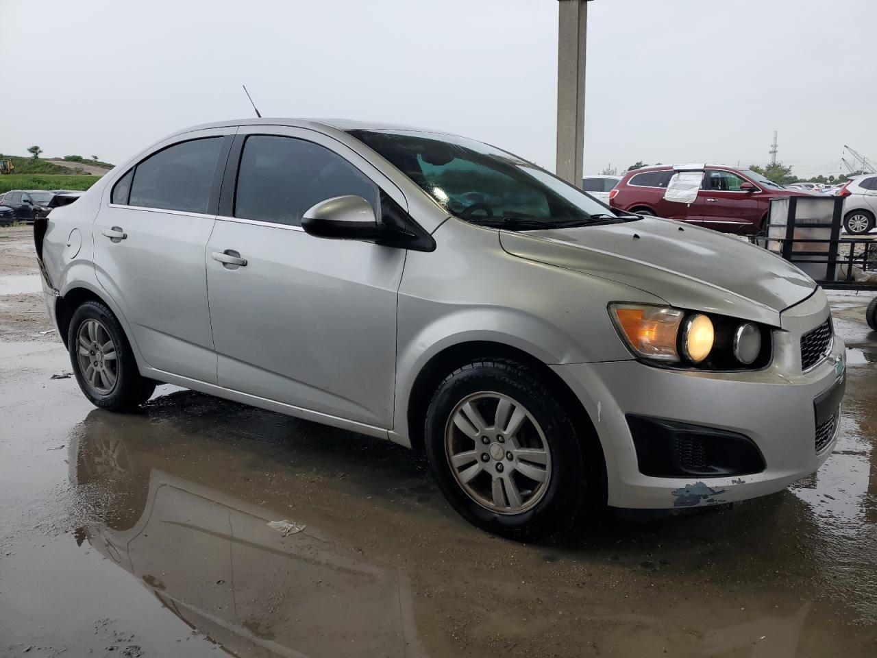 2014 Chevrolet Sonic Lt - Фото 4