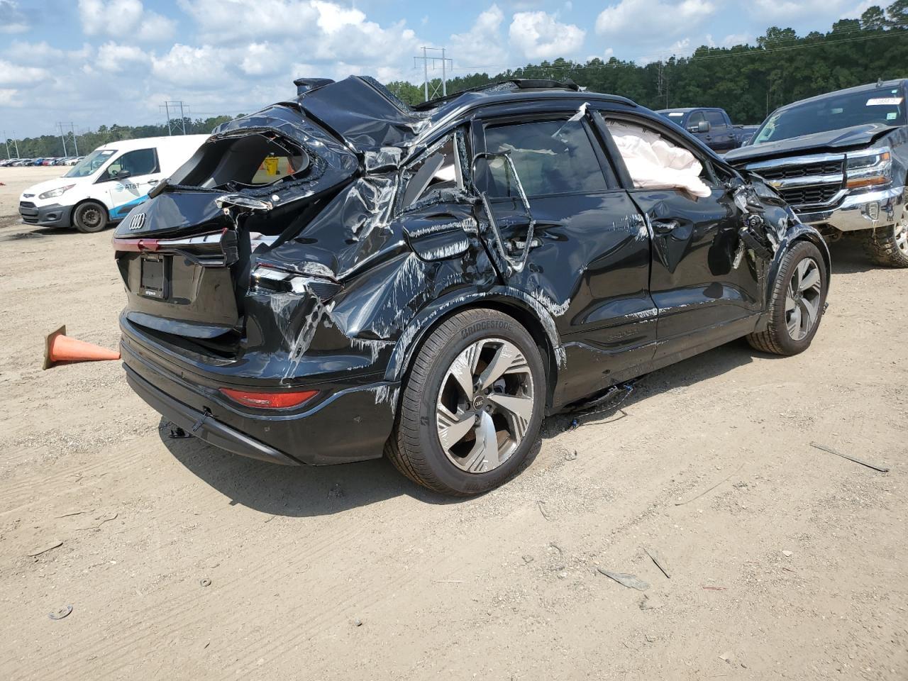 2025 Audi Q6 E-Tron Premium Plus - Фото 4