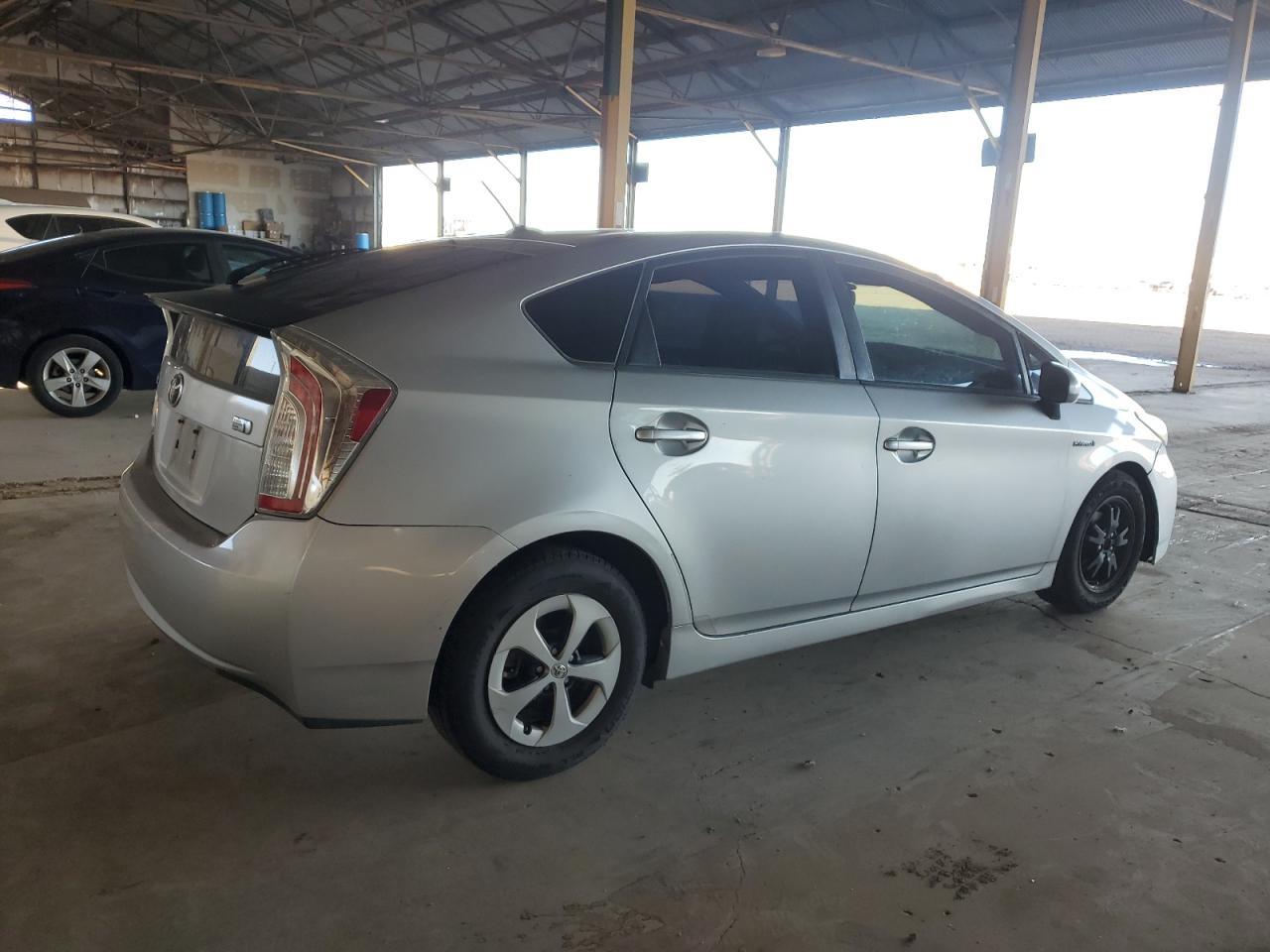 2014 Toyota Prius - Фото 3