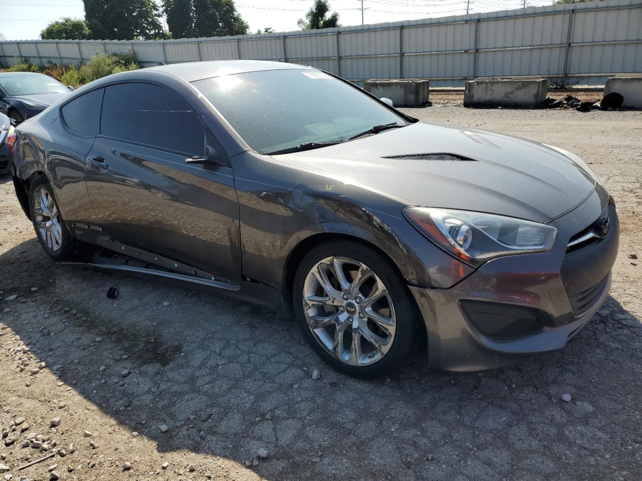 2013 Hyundai Genesis Coupe 2.0T - Фото 4